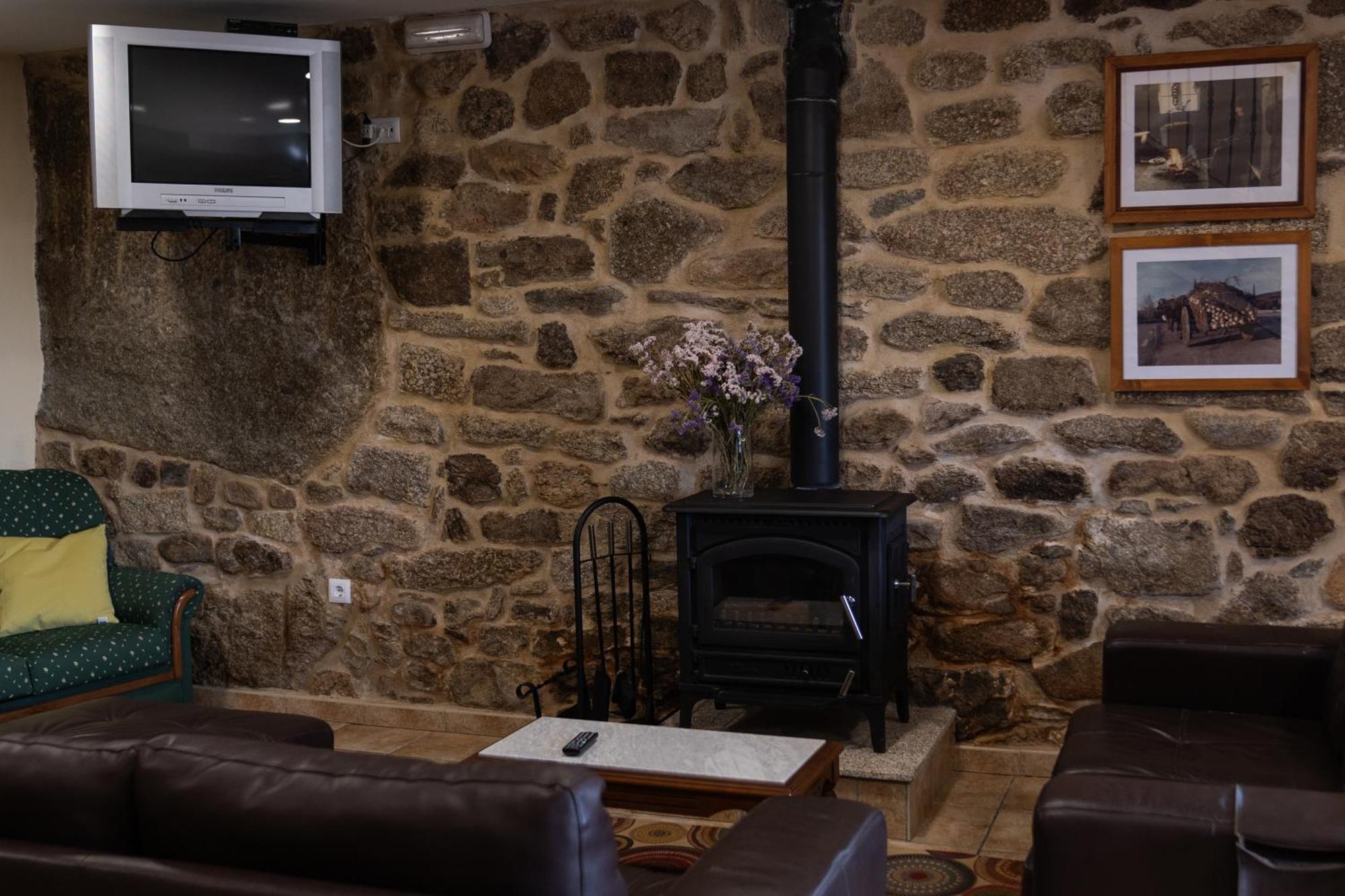 Casa A Chairina Y A Revolta Country house *